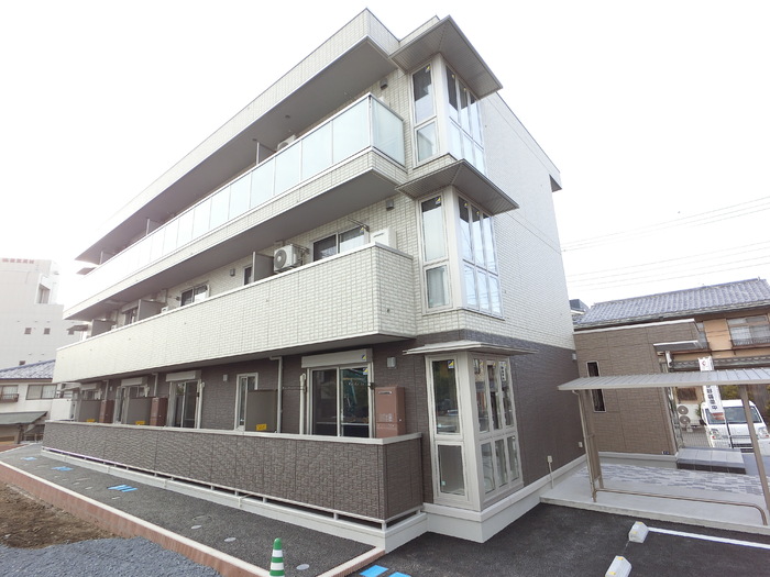 シャインヒルズ城山