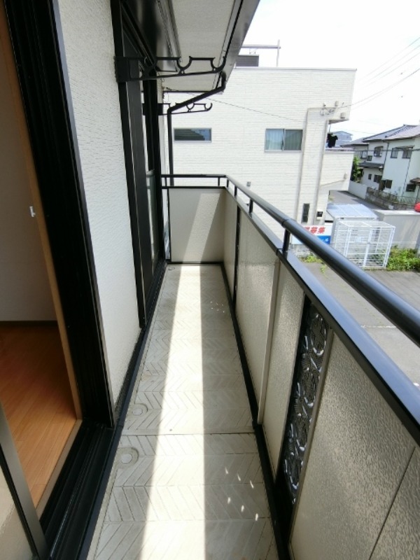 バルコニー　図面と現状に相違がある場合には現状を優先