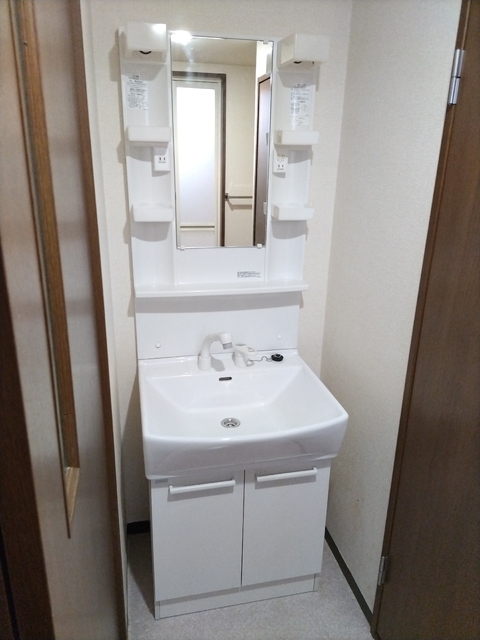 洗面設備　独立洗面台です♪