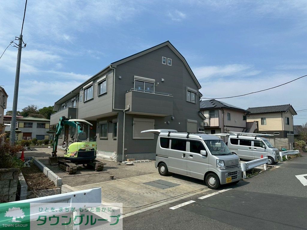 ロビー　駐車場