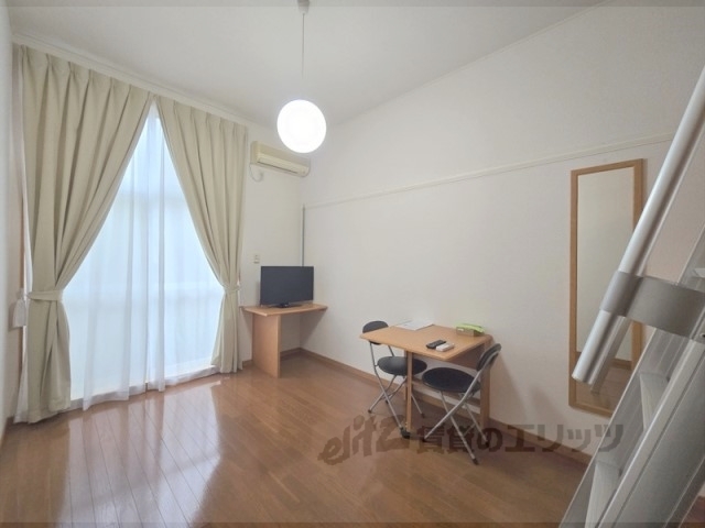 居室・リビング　洋室