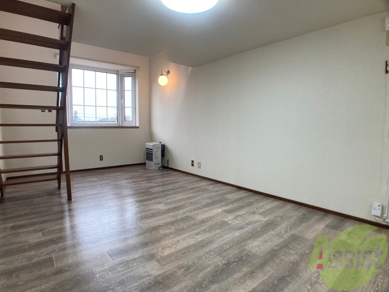 居室・リビング　広くてキレイなお部屋が広がっていて、充実した生活が送れそう。