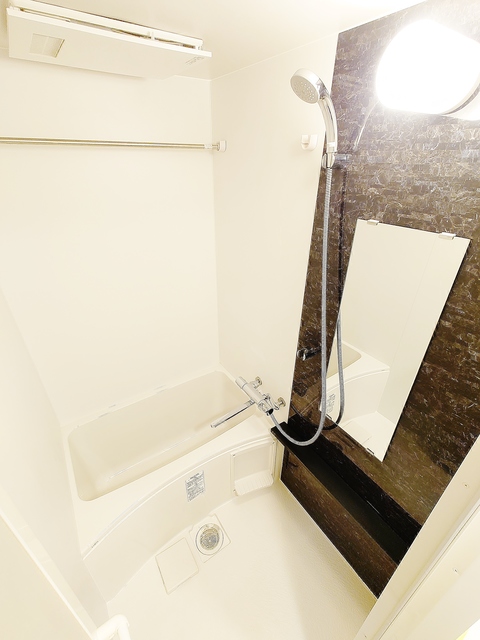 バス・シャワールーム　浴室