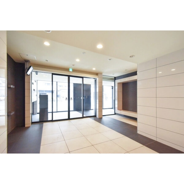 ロビー　エントランス・オートロック付き