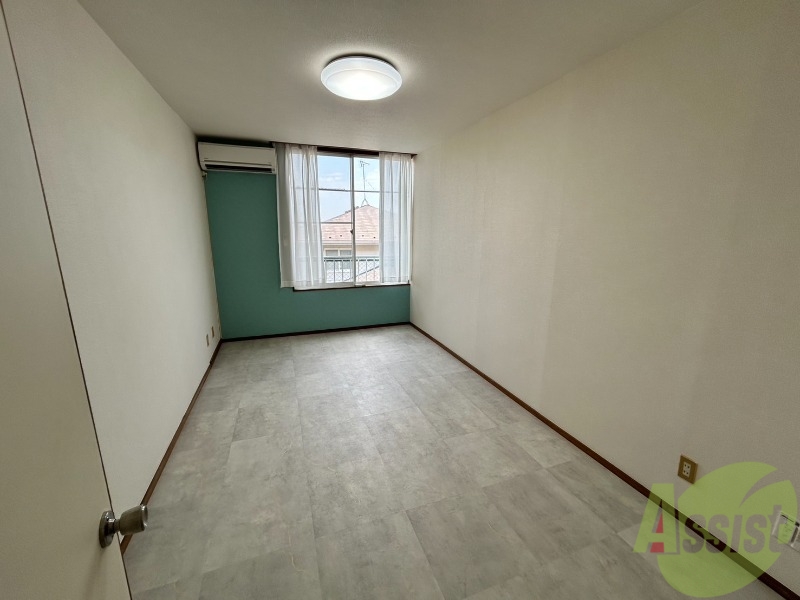 居室・リビング　７．５帖のリビングは広々としていて開放感があります。