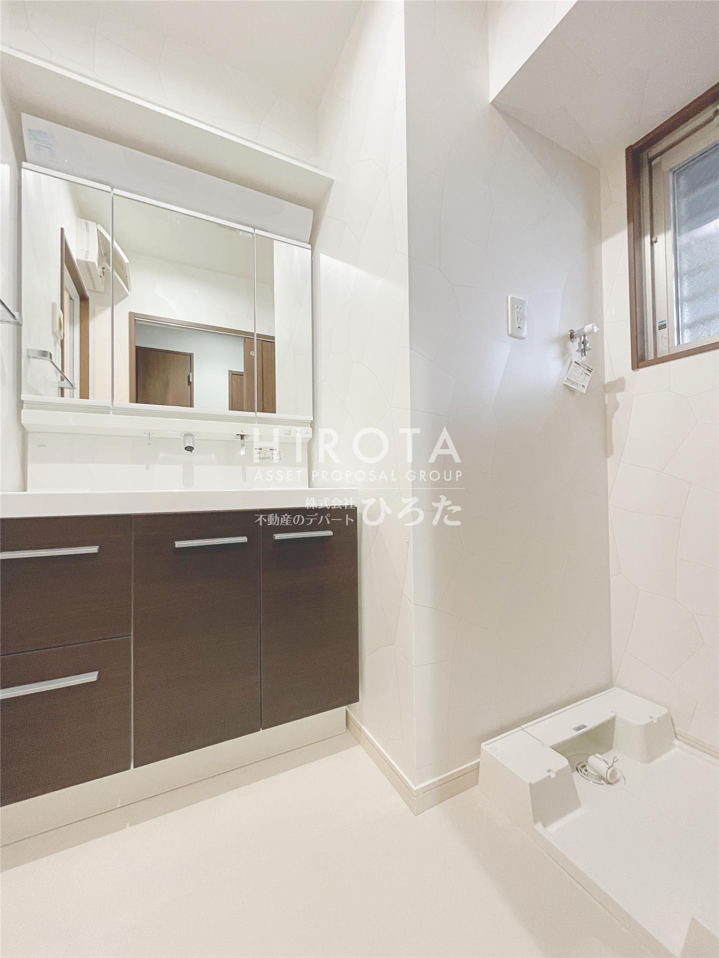 洗面設備　同仕様写真になります。