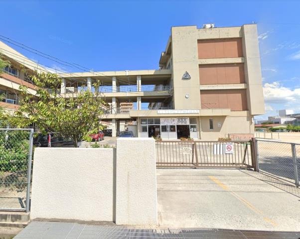 小学校　手城小学校（小学校）まで873m