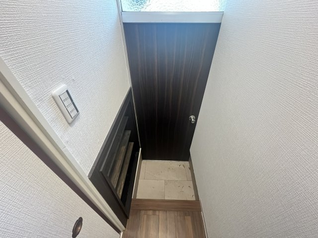 上大市3丁目テラスハウスの玄関写真