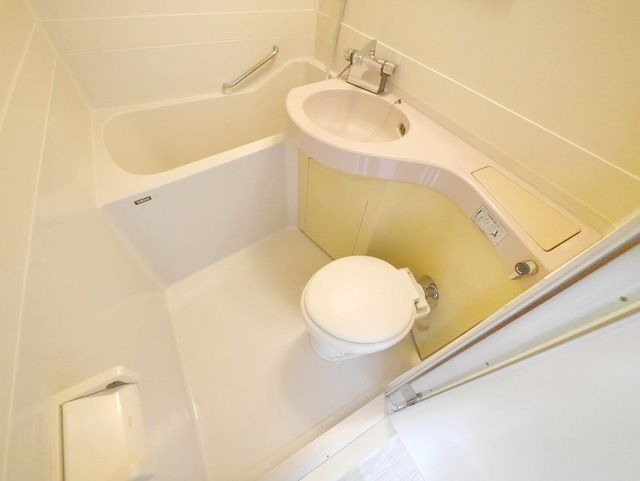 トイレ　別号室参考写真