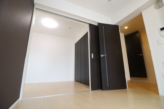 居室・リビング　※別部屋の写真です