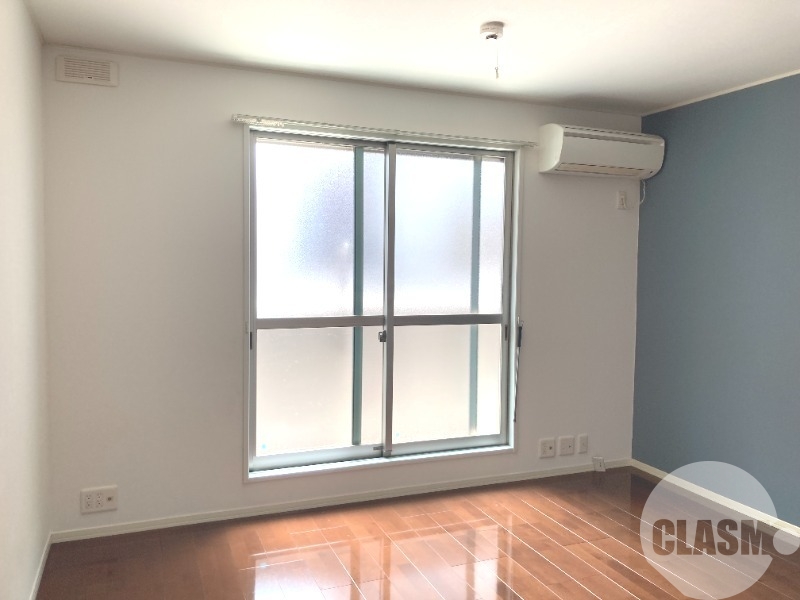 居室・リビング　明るいお部屋です♪