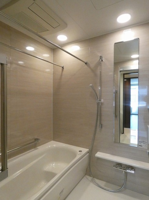 バス・シャワールーム