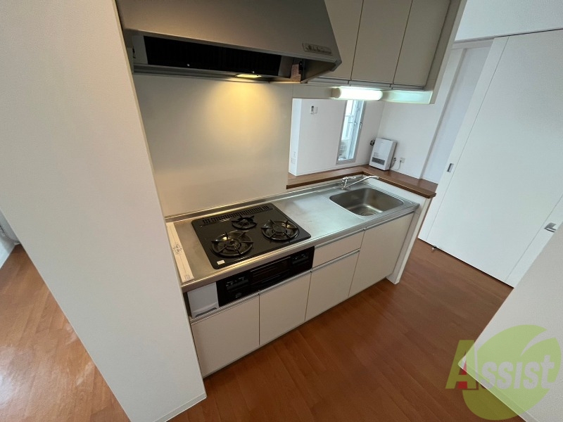 キッチン　キッチンはスペースも広々していて使いやすそうですよ！