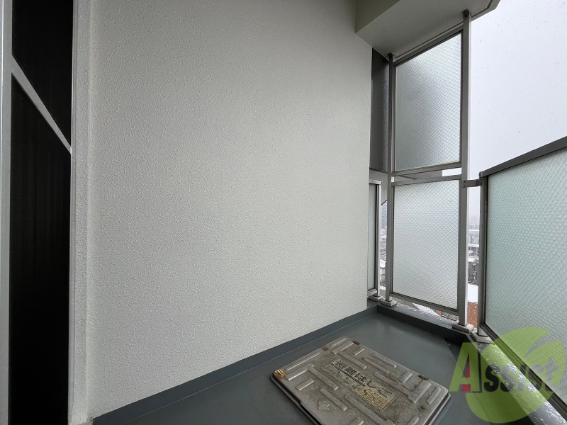 バルコニー　バルコニーです。洗濯物を干したり一息ついたりできますね！