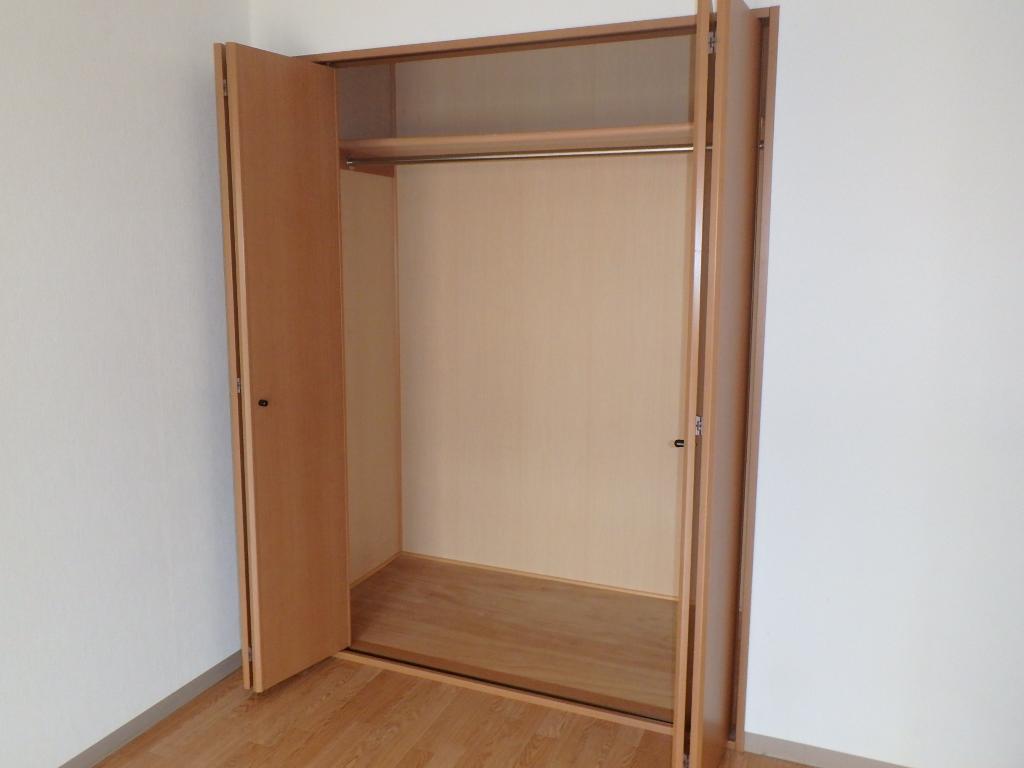 収納　クローゼット