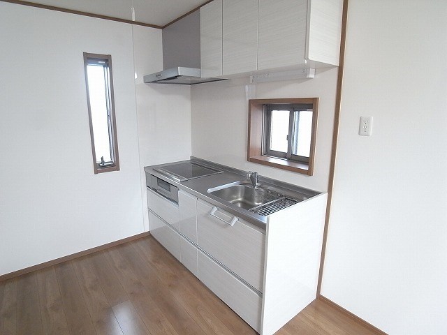 キッチン　IH3口