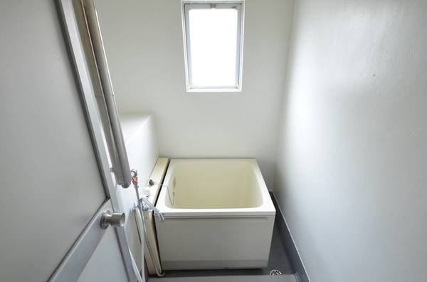 バス・シャワールーム　ビレッジハウスの同一物件・同一タイプの間取りの写真です