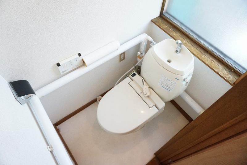 トイレ　トイレ