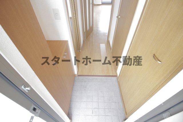 玄関　落ち着いた玄関です