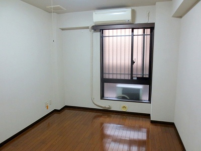 その他部屋・スペース　洋室６．７帖エアコン付