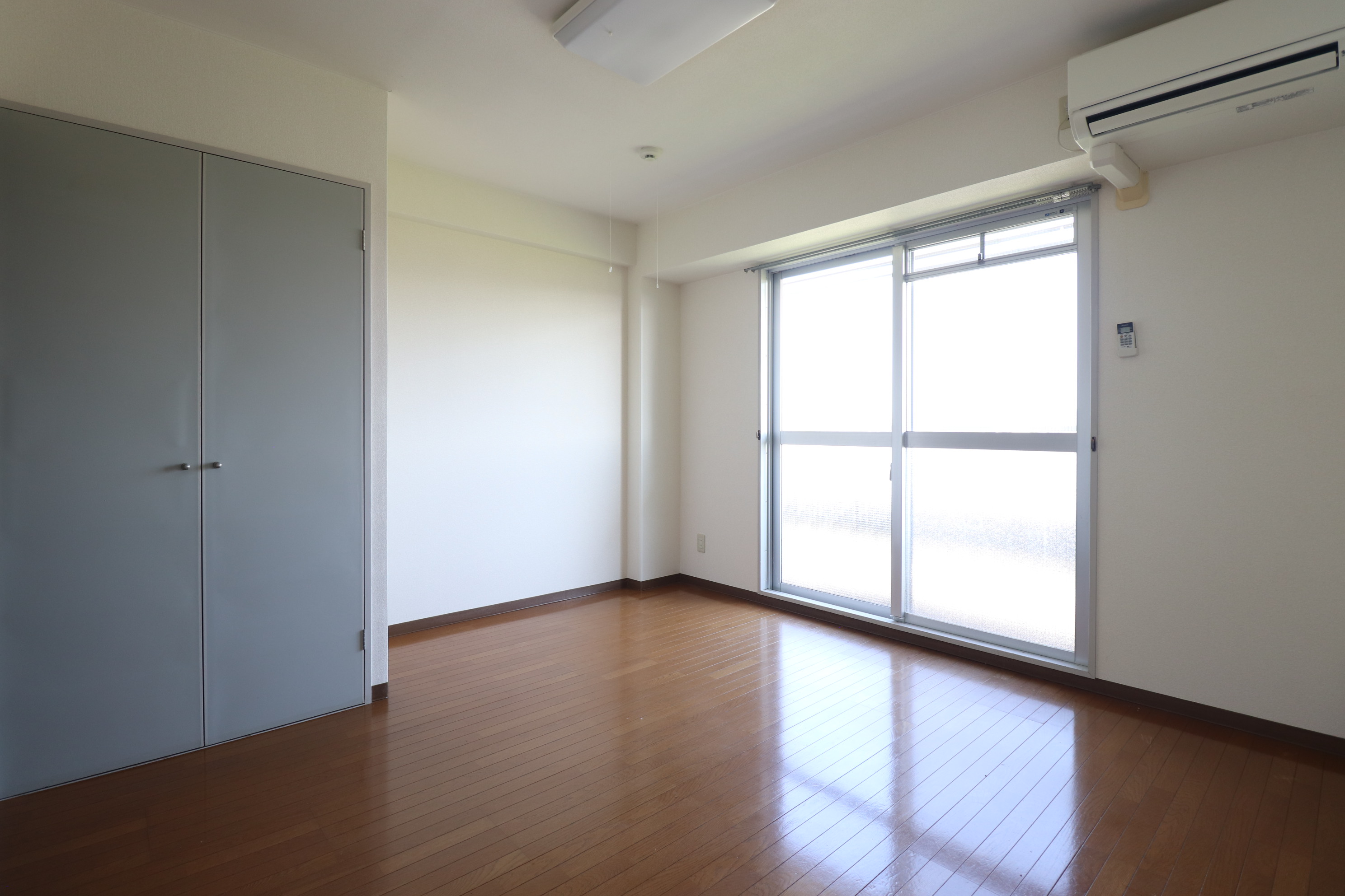 居室・リビング　7帖の洋室☆