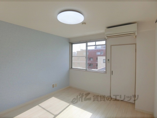 居室・リビング　洋室