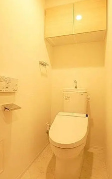 トイレ　別部屋の写真を使用しております。