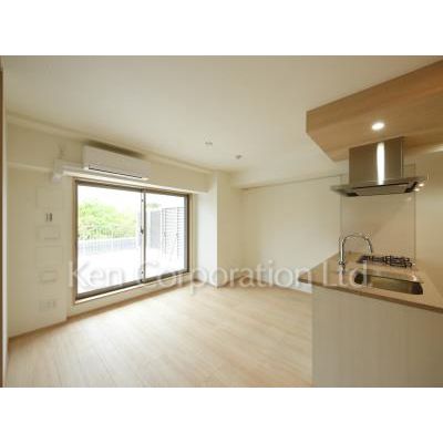 居室・リビング　同タイプ5階のお部屋を撮影。仕様が異なることがあります。