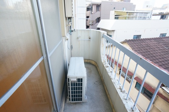 バルコニー　※別号室の写真です