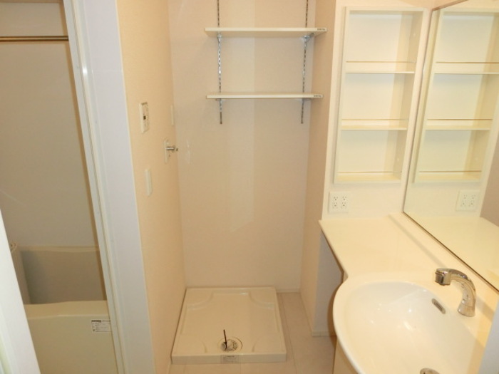 洗面設備　洗濯機置き場