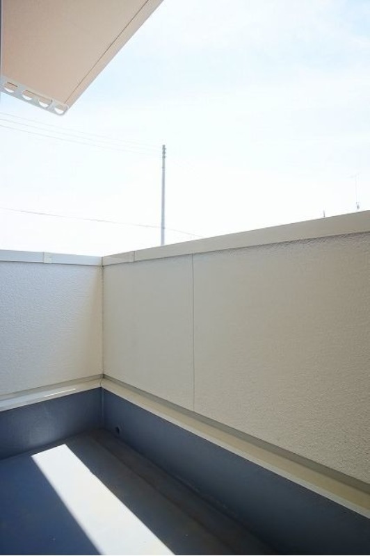 バルコニー　図面と現状に相違がある場合には現状を優先