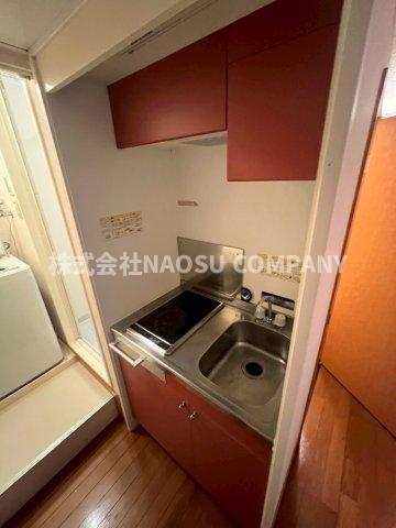 キッチン　コンパクトなキッチンで掃除もラクラク