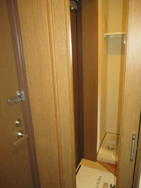 玄関　別室参照