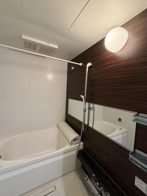 バス・シャワールーム　ゆったり過ごせるお風呂です