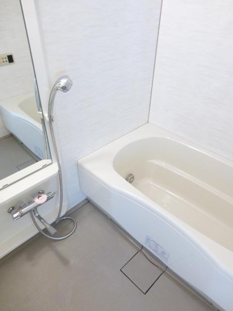 バス・シャワールーム　バス※別部屋参考写真
