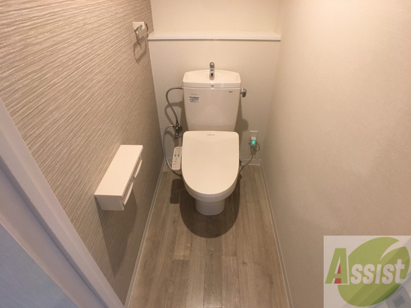 トイレ　ウォシュレット機能がついたトイレ。安心して使用できますね。