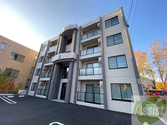 建物外観　札幌市中央区南１１条西「グランメール　ＫＭ」