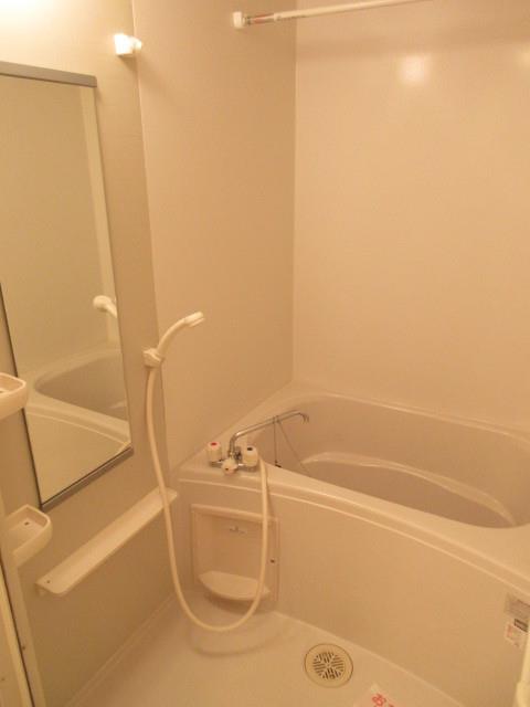 バス・シャワールーム　浴室です。