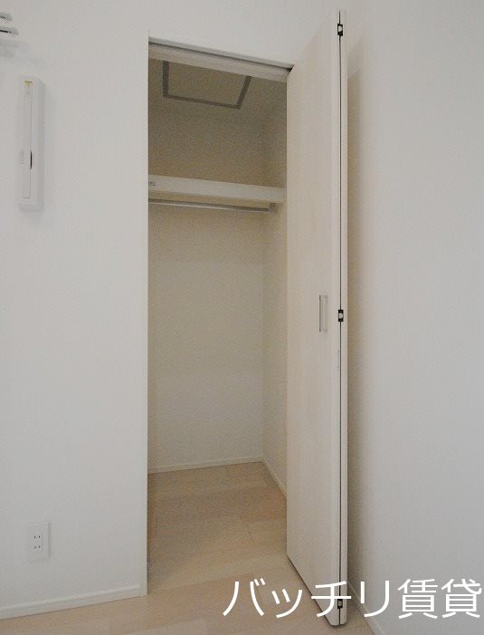 収納　別号室タイプの為、現状を優先致します。