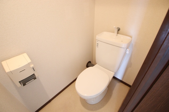 トイレ　※同建物の別部屋写真となります※現況優先※