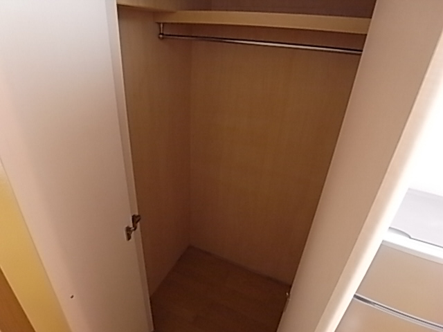 収納　同物件別部屋写真