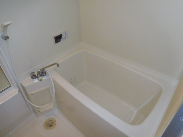 バス・シャワールーム　お風呂です。
