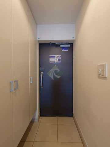 玄関　写真は別部屋の参考写真となります