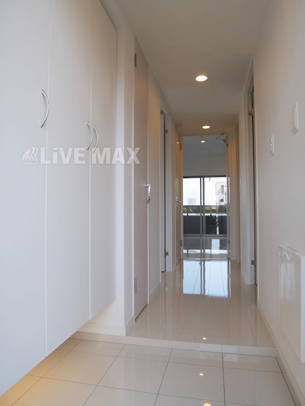 玄関　※写真と異なる場合は現状優先。