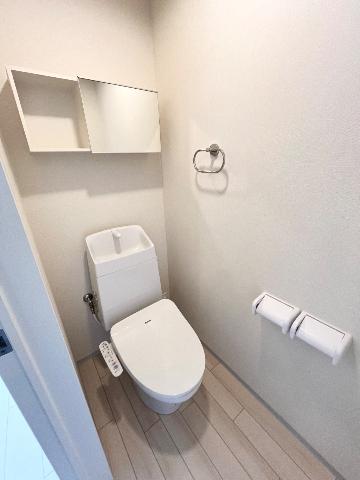 トイレ　シャワー付トイレ