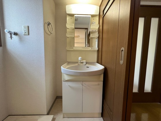 洗面設備　※別部屋の写真です