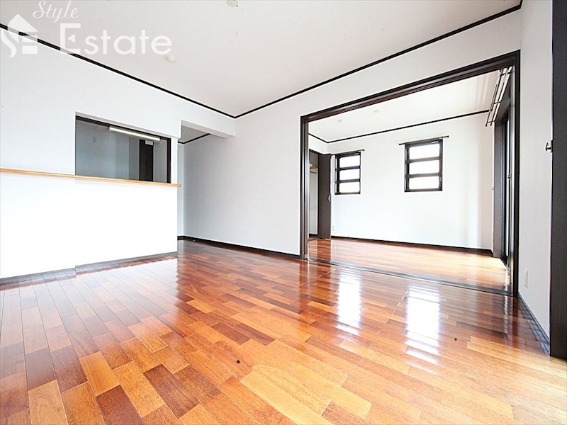 居室・リビング　内装