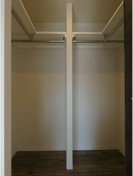 収納　収納力のあるウォークインクローゼットです！