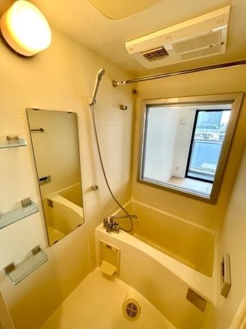 バス・シャワールーム　☆ゆっくりくつろげるお風呂☆