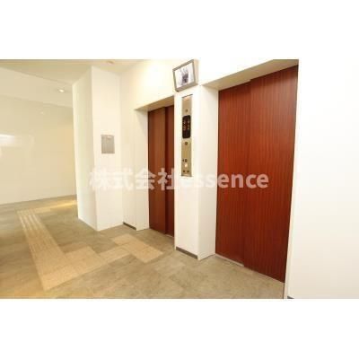 ロビー　弊社ではオンライン対応・現地対応可能です♪